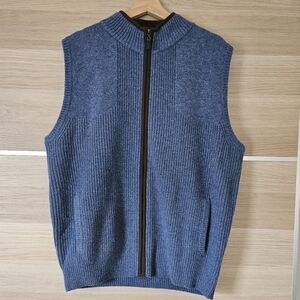 L.L. Bean 100% Merino Wool Zip-Front Sweater Vest Men’s Large Blue Brown Trim